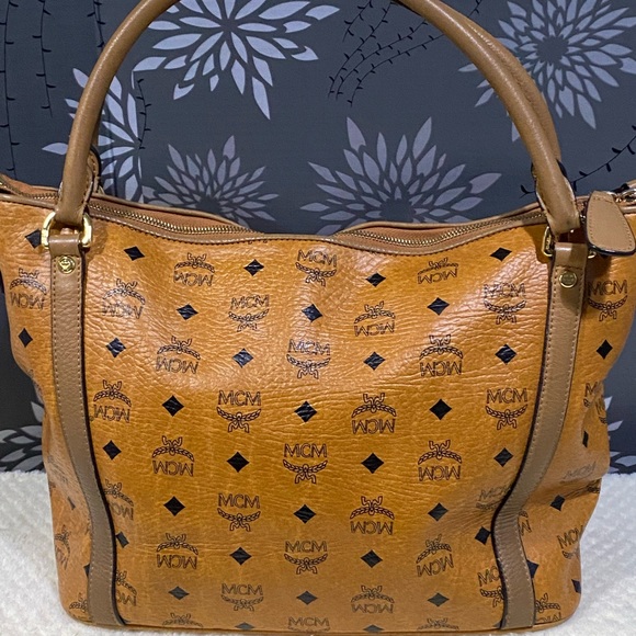 Authentic MCM 2 way tote and sling. Cognac visetos - Picture 2 of 7